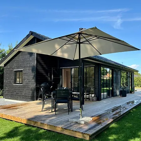Modern Family House Near Hove Semesterbostad Asnæs